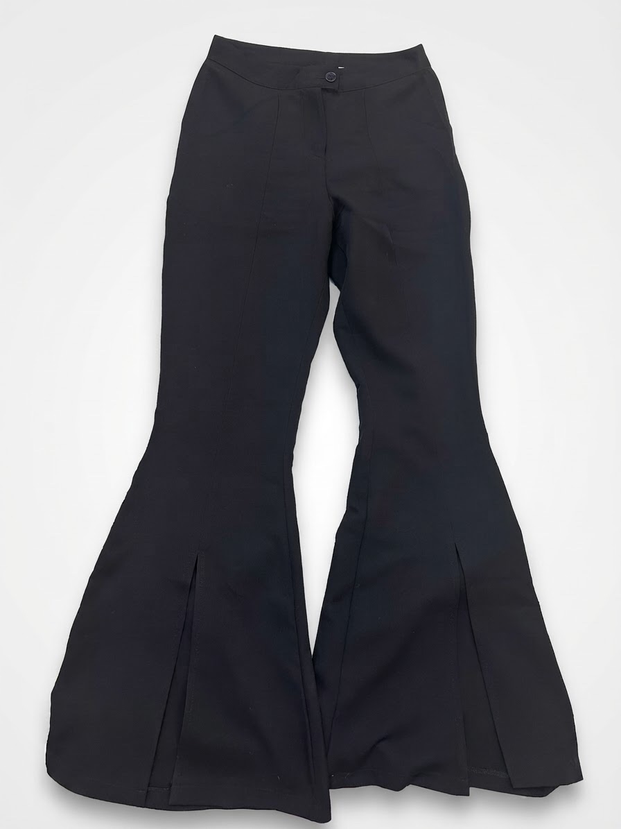 Pantalon flare noir taille haute – Coupe évasée