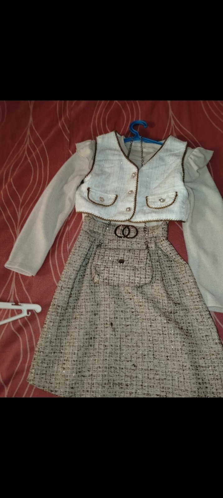 Jolie robe avec sac a main