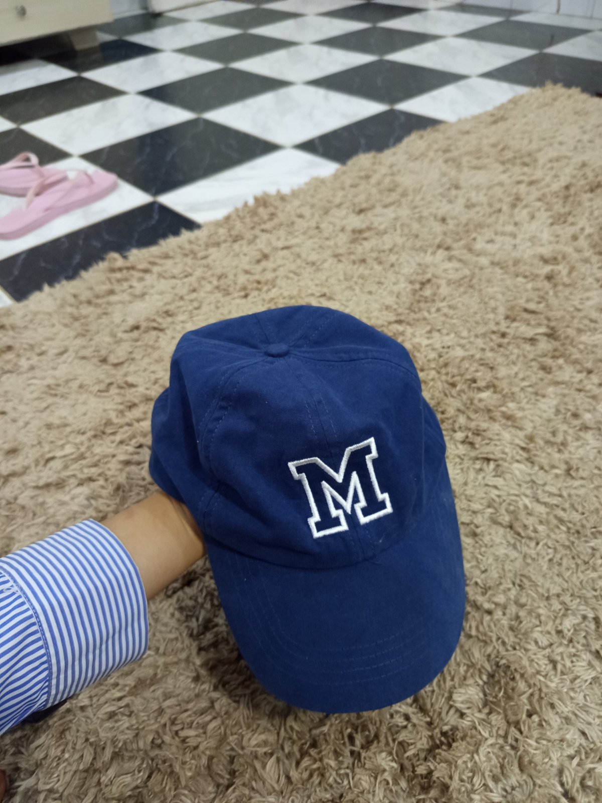 Casquette MNG bleu marine – Taille réglable