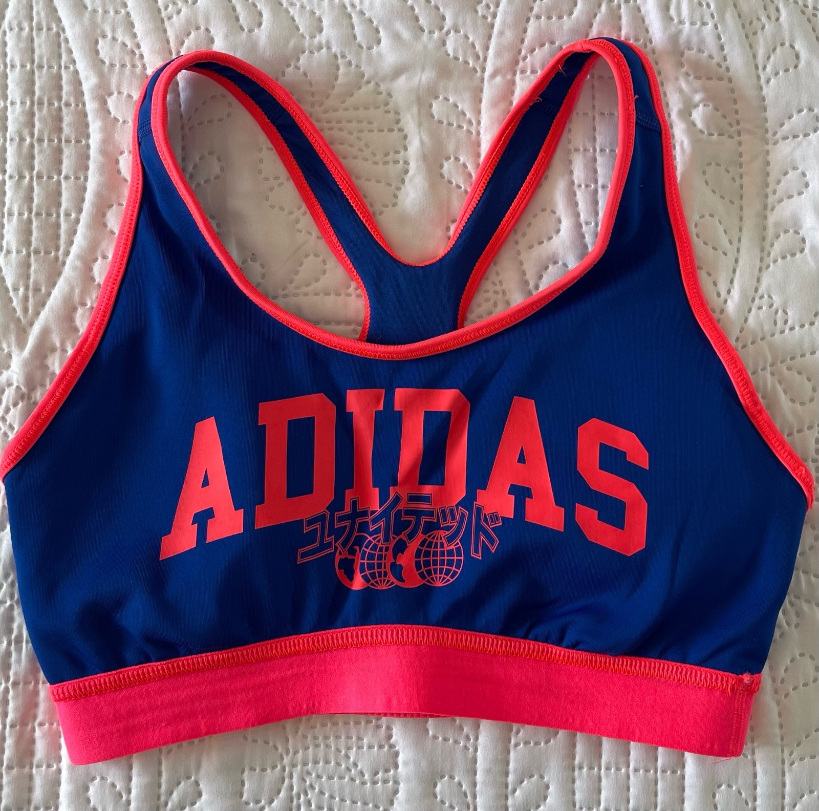 Magnifique brassière de sport Adidas  