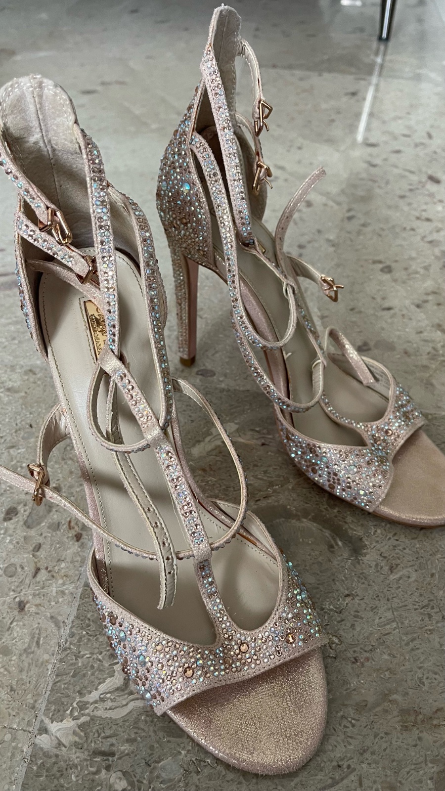 Belles chaussures pailletés