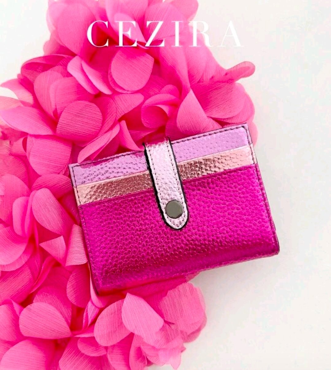 Porte feuilles /Card Holder en rose neuf jamais utilisè en couleur Rose Fluorescent 