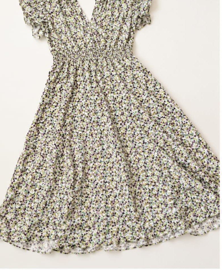 Robe fleurie mi longue avec taille élastique 
