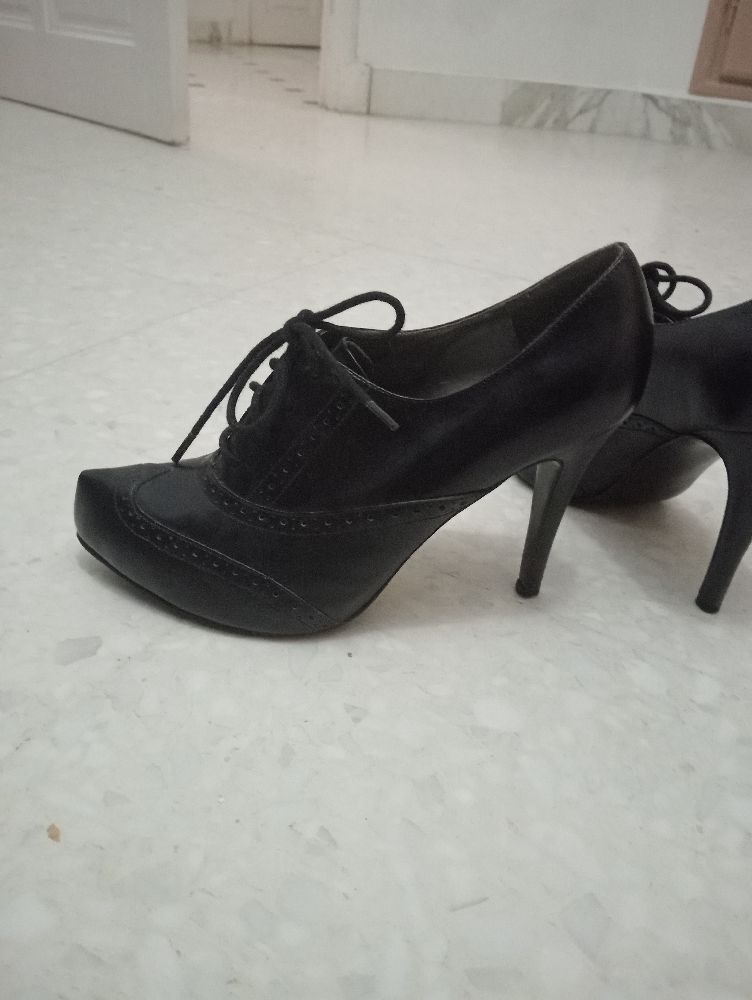 Chaussure Guess