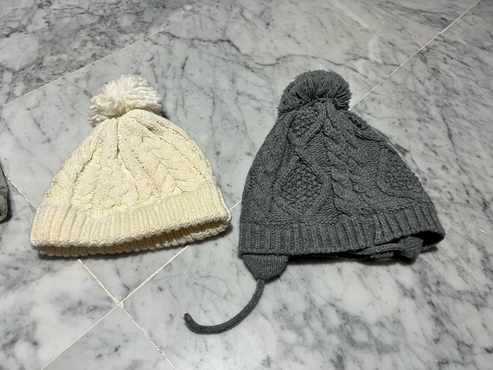 2 bonnets H&M