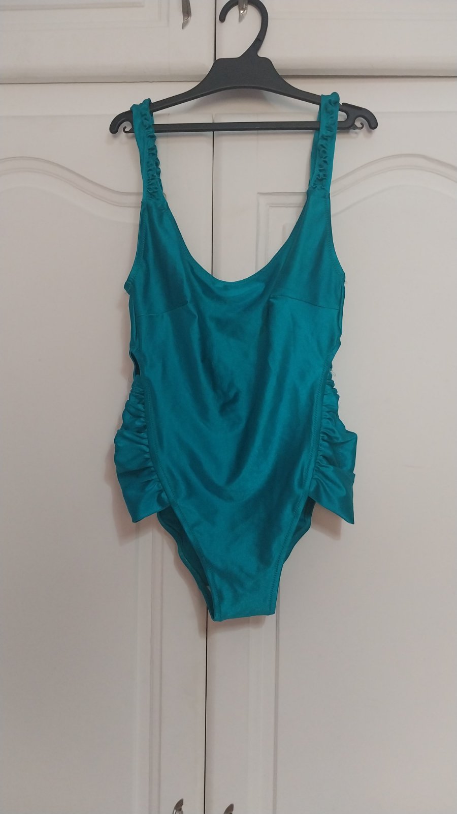 Maillot vert d'eau jamais porté taille 44/xxl