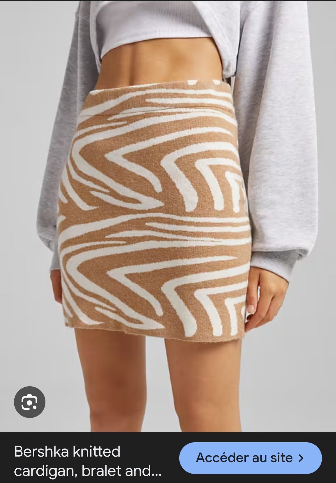Jupe bershka en laine à imprimé zébré camel taille xs/34 et s/36