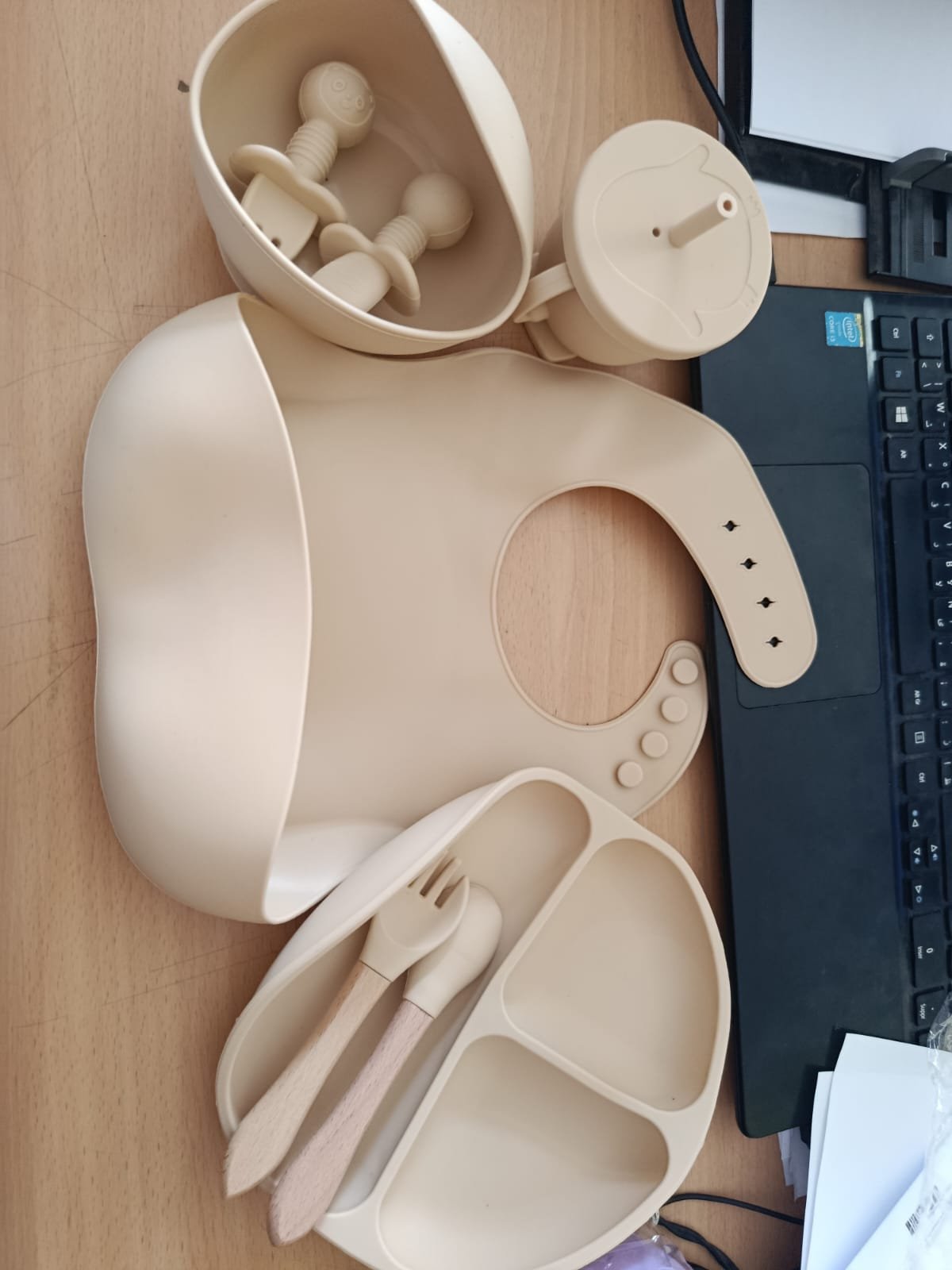 Ensemble Repas Bébé 9 pièces en Silicone - Beige