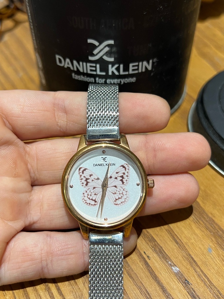 Montre Daniel Klein – Modèle Papillon 🦋