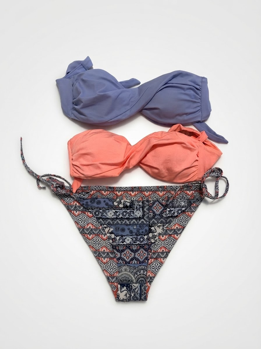 Lot deux hauts de bikini et un bas reversible 