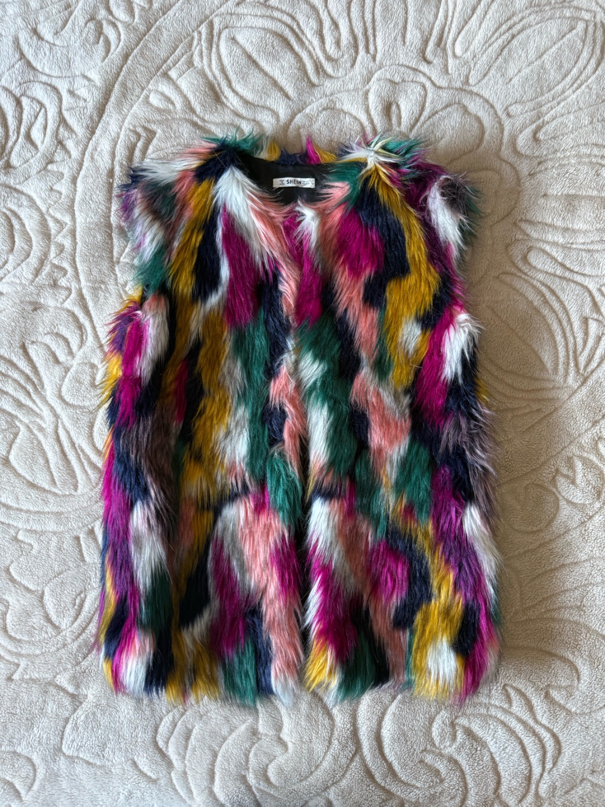 Veste en fausse fourrure 