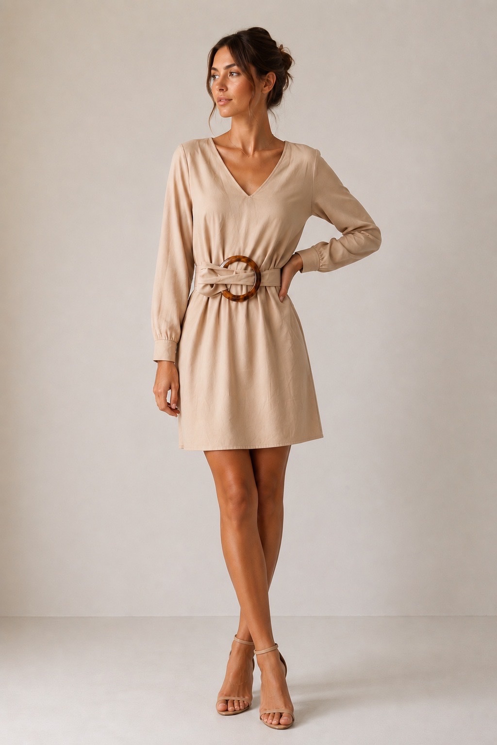 ROBE PRETTYLITTLETHING BEIGE 20dt