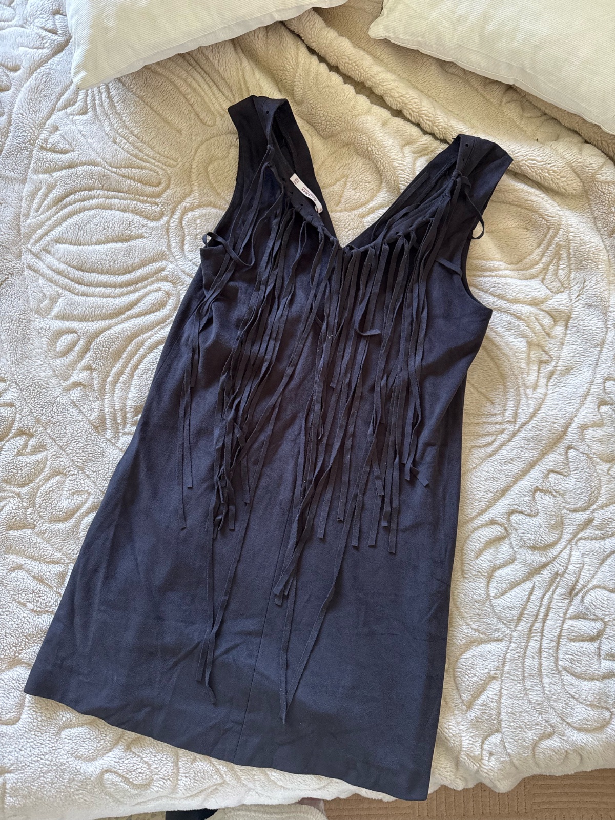 Robe en faux daim à franges Pull&bear