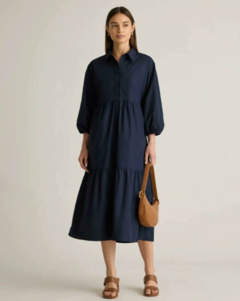 Robe bleu marine jamais porté taille 46-48 tissu fluide 100% coton 