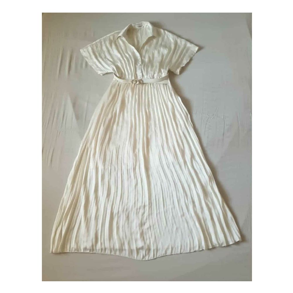 Robe soirée plissée beige clair importé twila w effet satinée  taille L w tlabes 7ata lel 42 made in turkey 