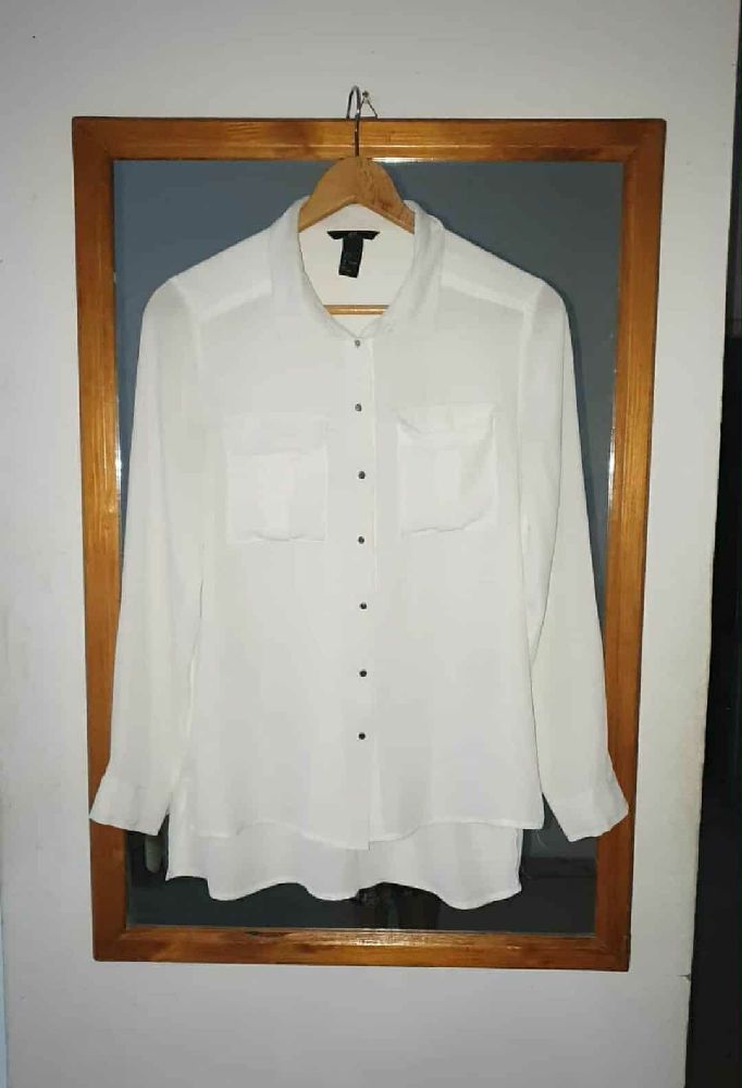 Chemise blanc posé h&m maktoub taille 34 mais tlabes 36