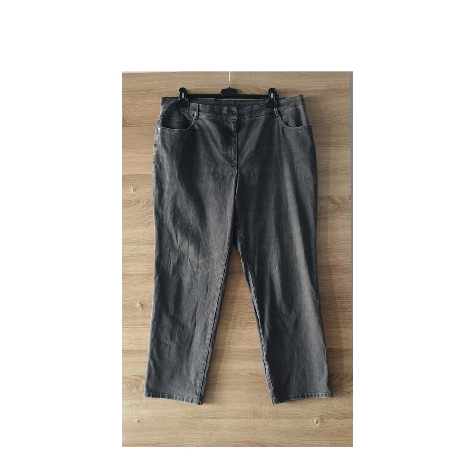 Pantalon jeans gris taille 52