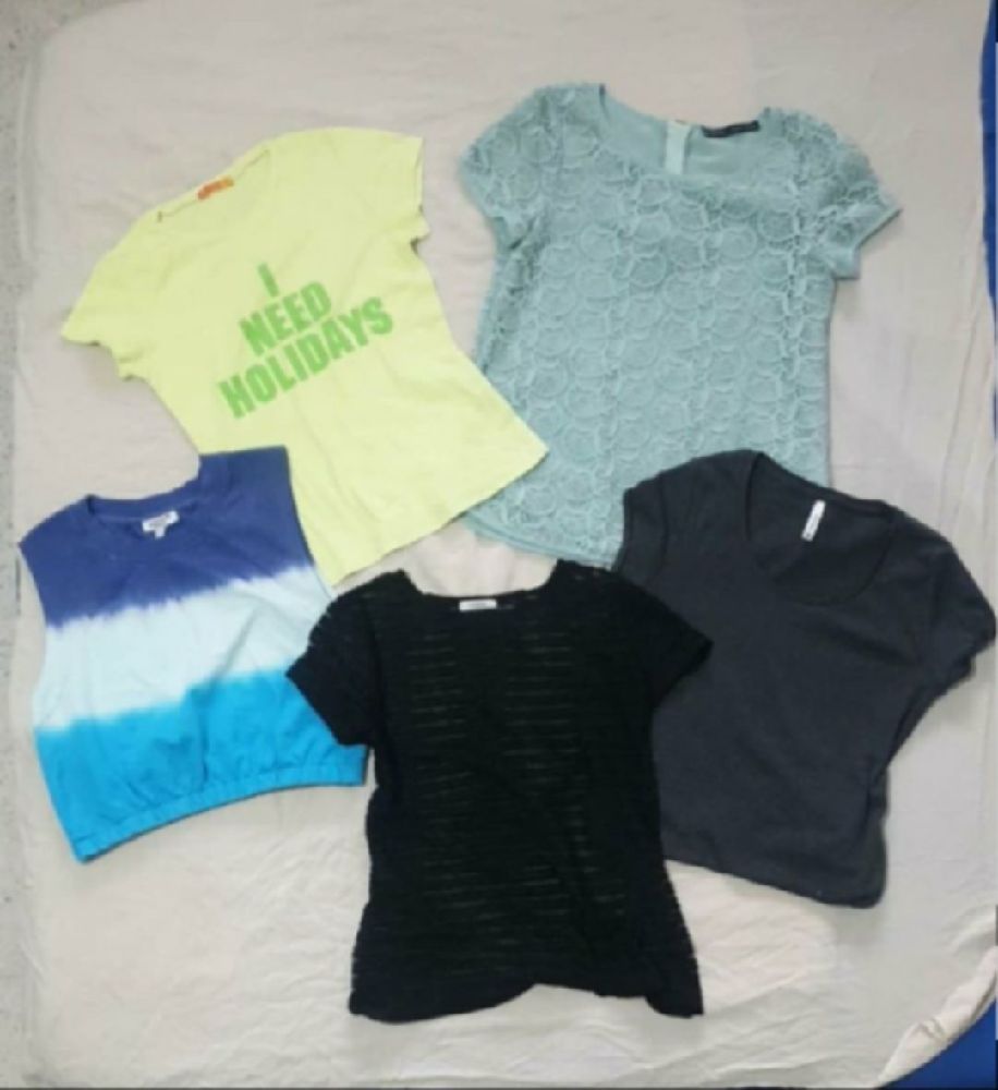 Pack 5 t-shirt taille M= t-shirt motivi noir +top jennyfer +zara genre chemise+top basic gris +top vert