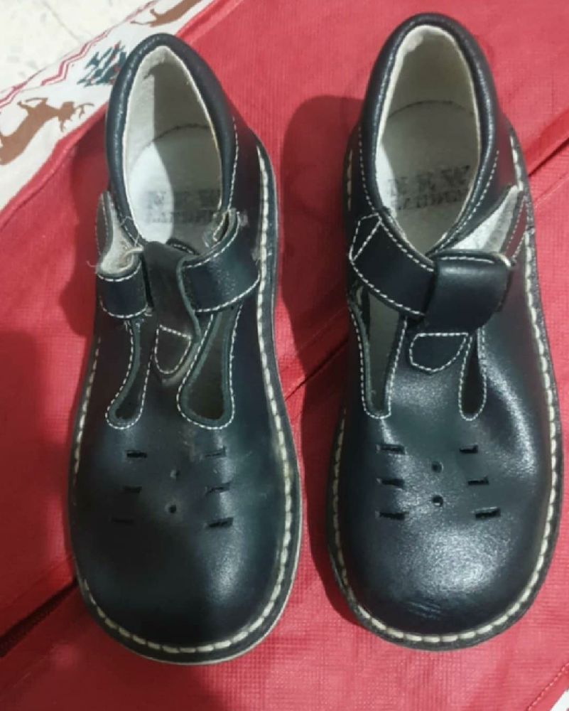 bleu marine pointure 27 fih chwya ta5bich men 9odem mch baynin mawjoudin fi photo 4