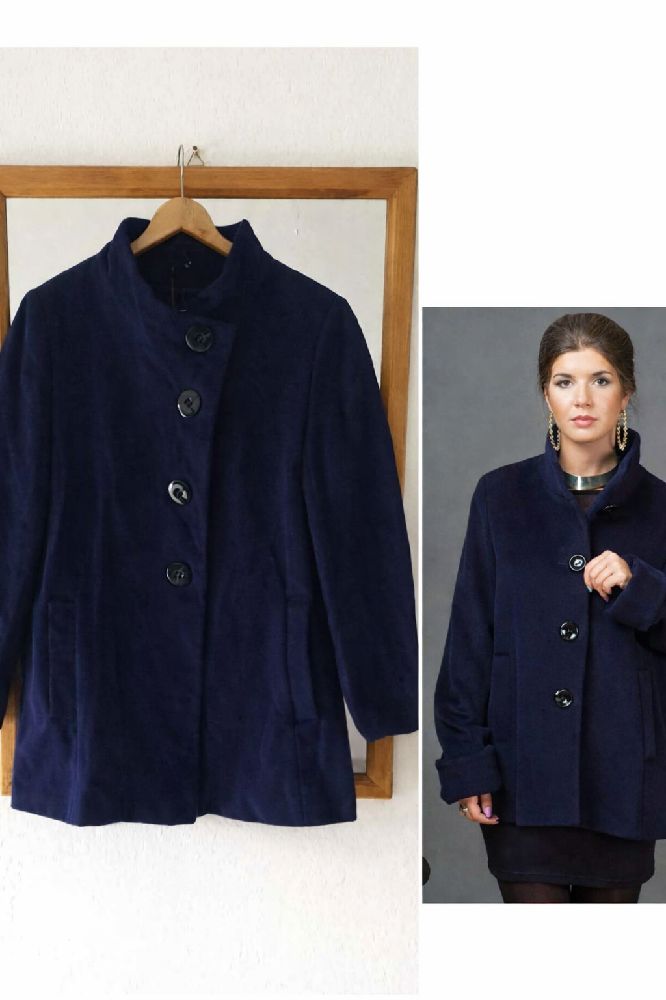 Manteau bleu marine taille 40 75%wool-lana, 20 polyamide 