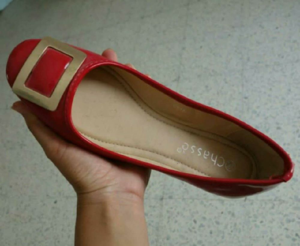 Ballerines rouge pointure 38 mais ylabes akther 37 et 37.5