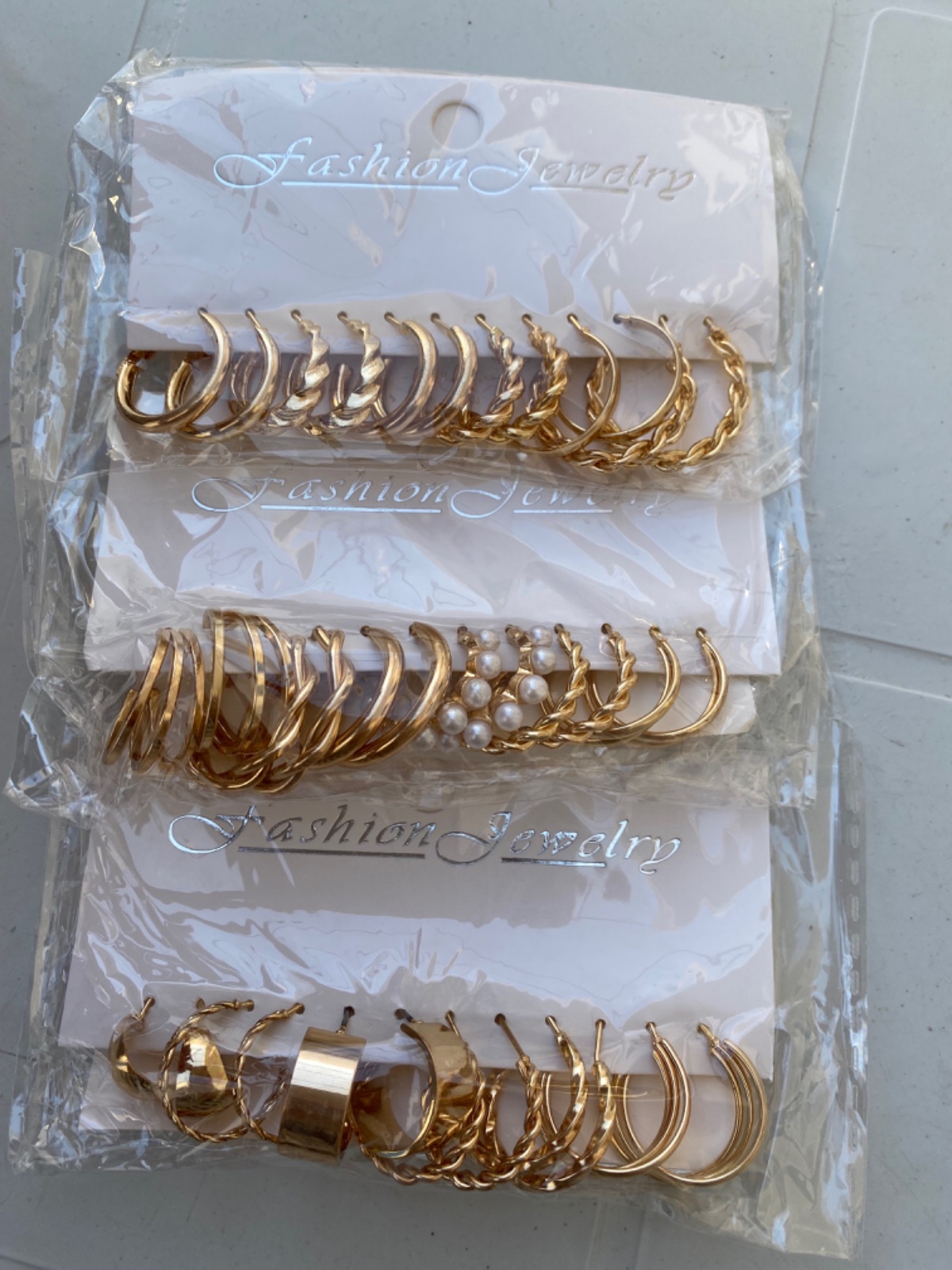6 paires boucles d'oreils a votre choix 