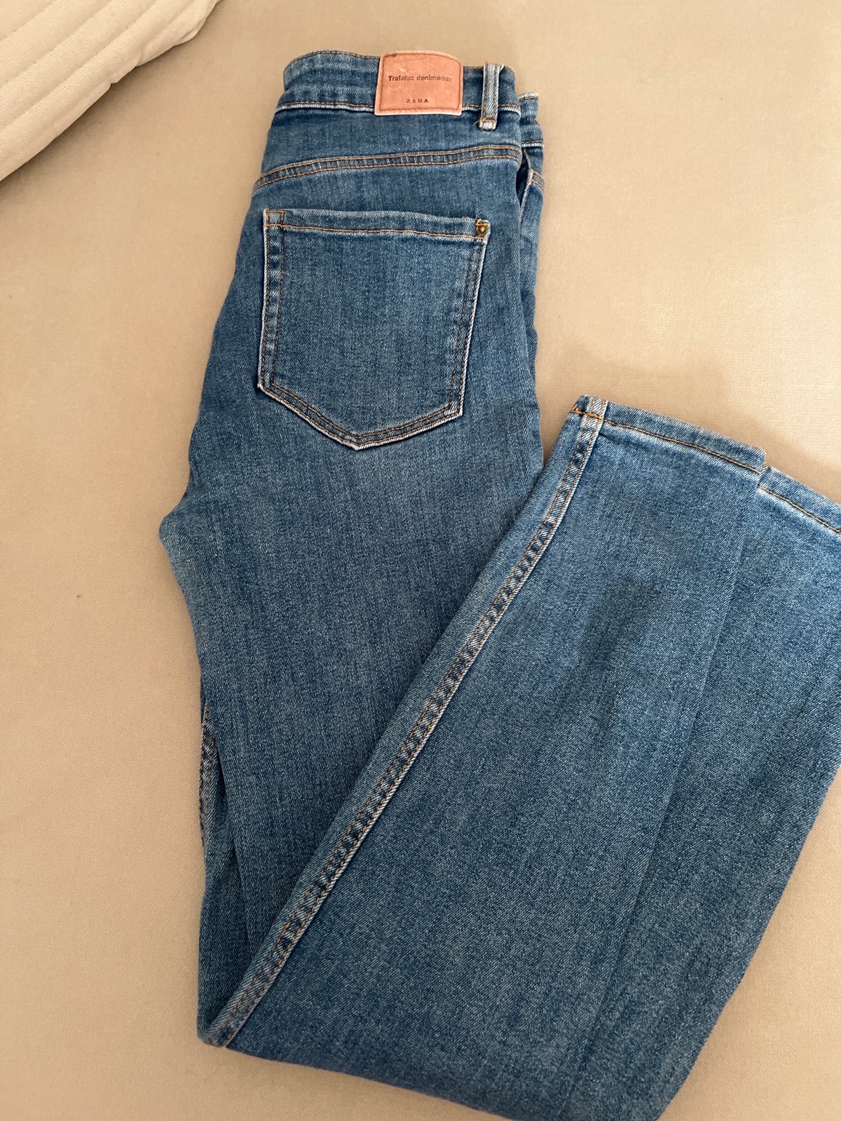 Zara Jeans