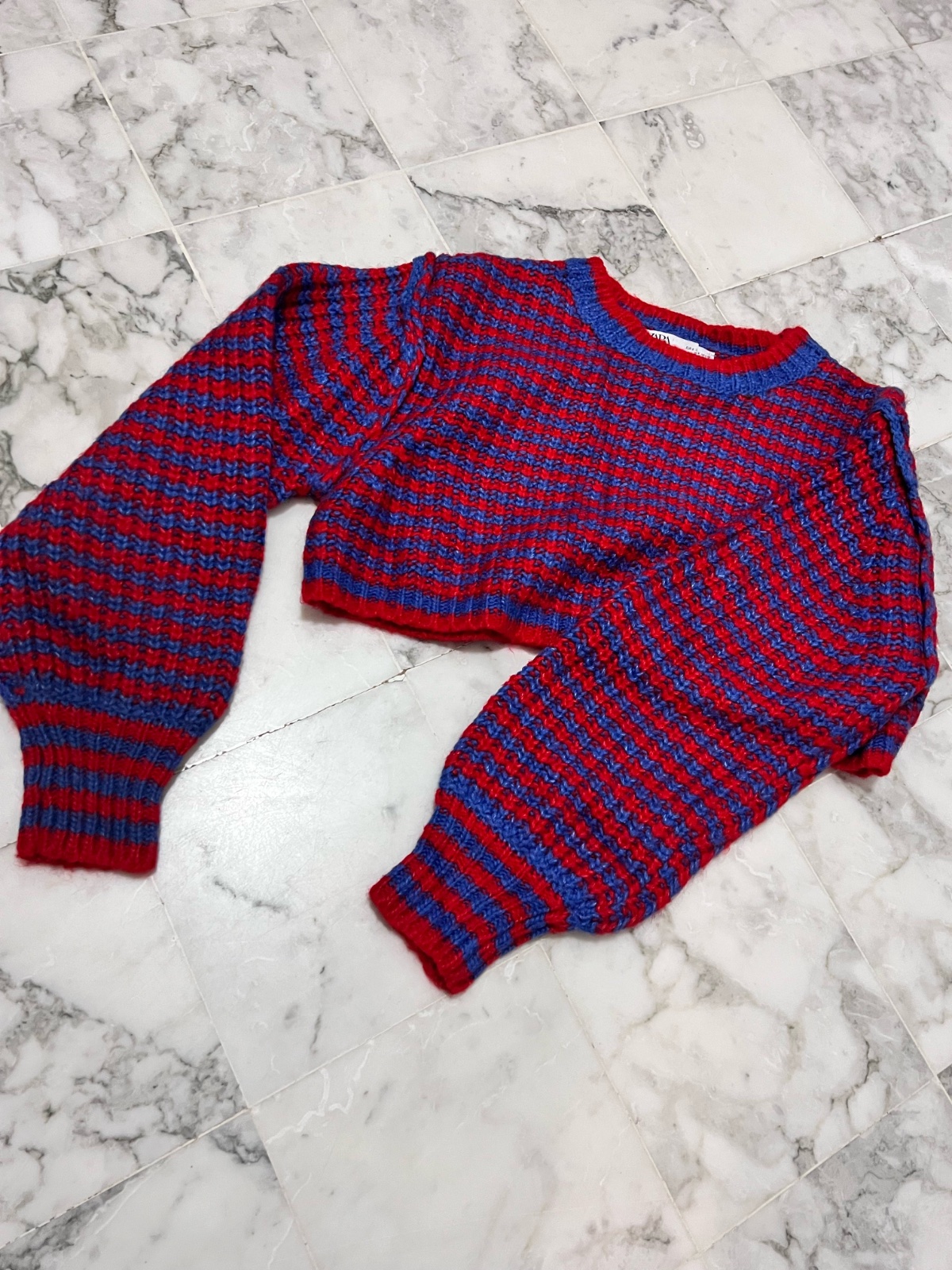 Pull croptop en maille ZARA