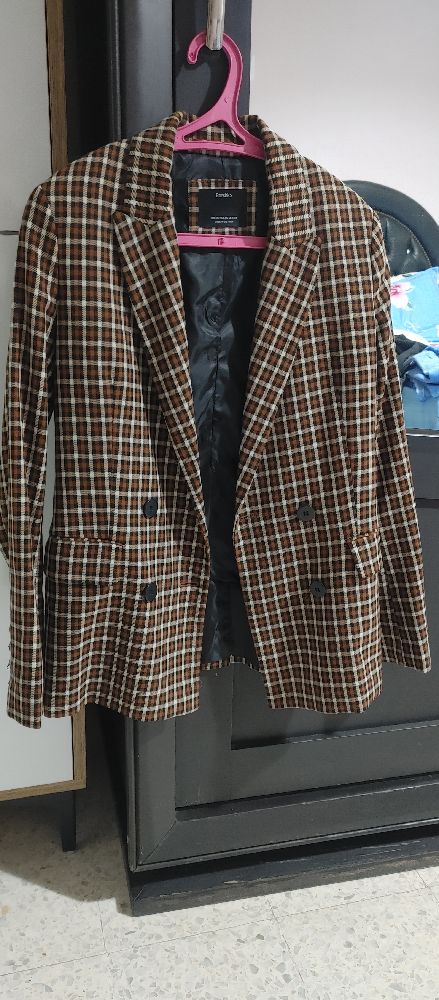 Blazer bershka peut porté mezelt intact