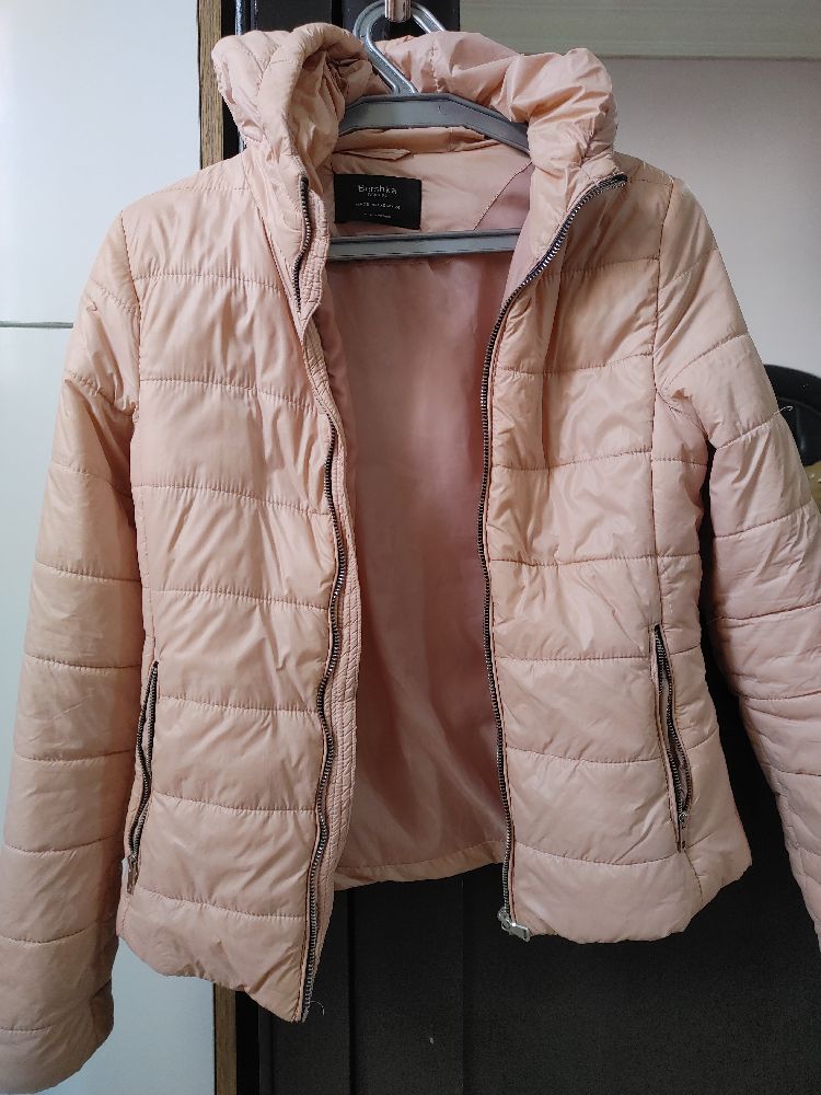 Doudoune bershka taille xs rose nude