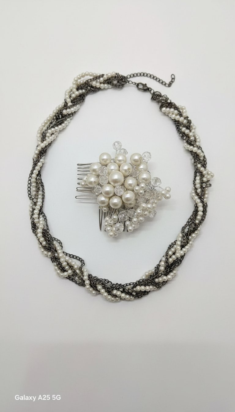 Colier avec broche soirée 
