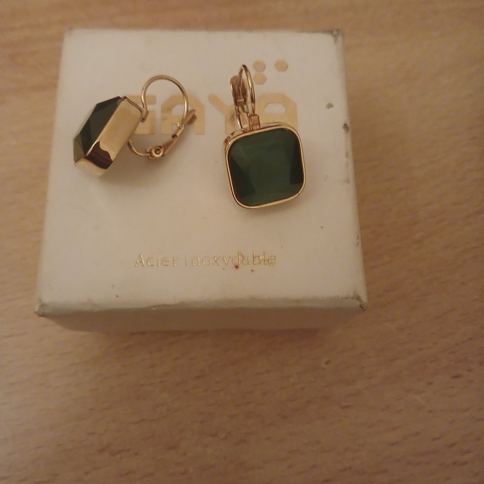 Boucles d'oreilles de la marque gaya 