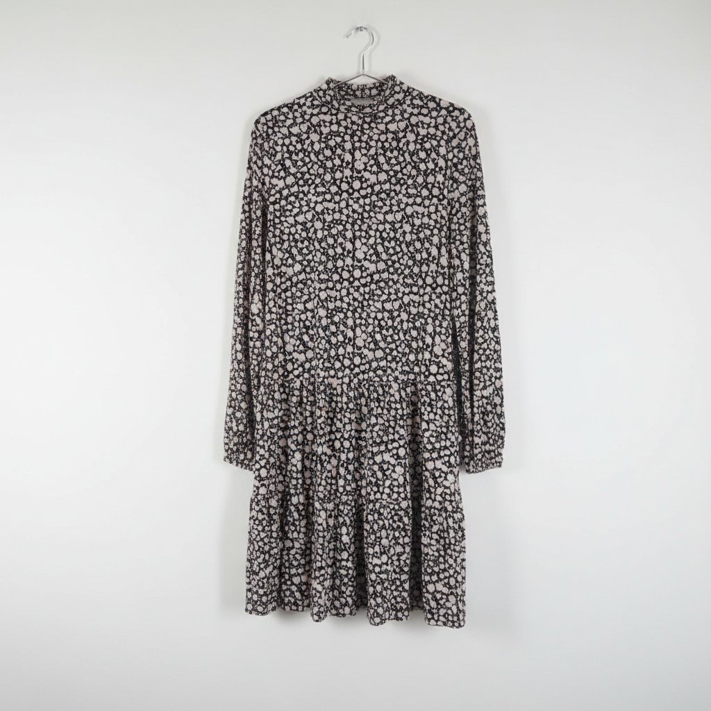 Robe fleurie manches longues 