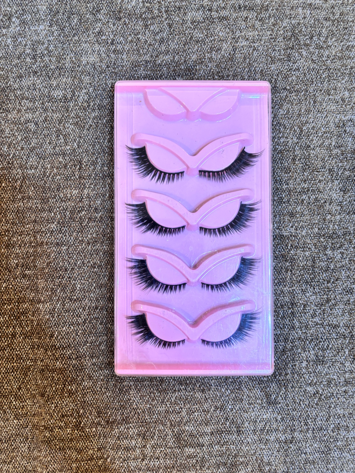 Faux cils