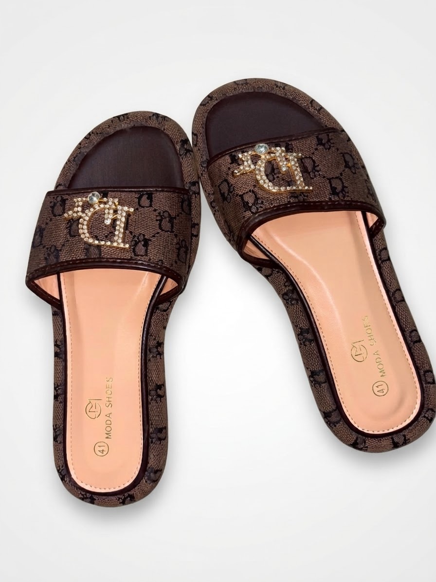 Mules élégantes à motif monogramme marron