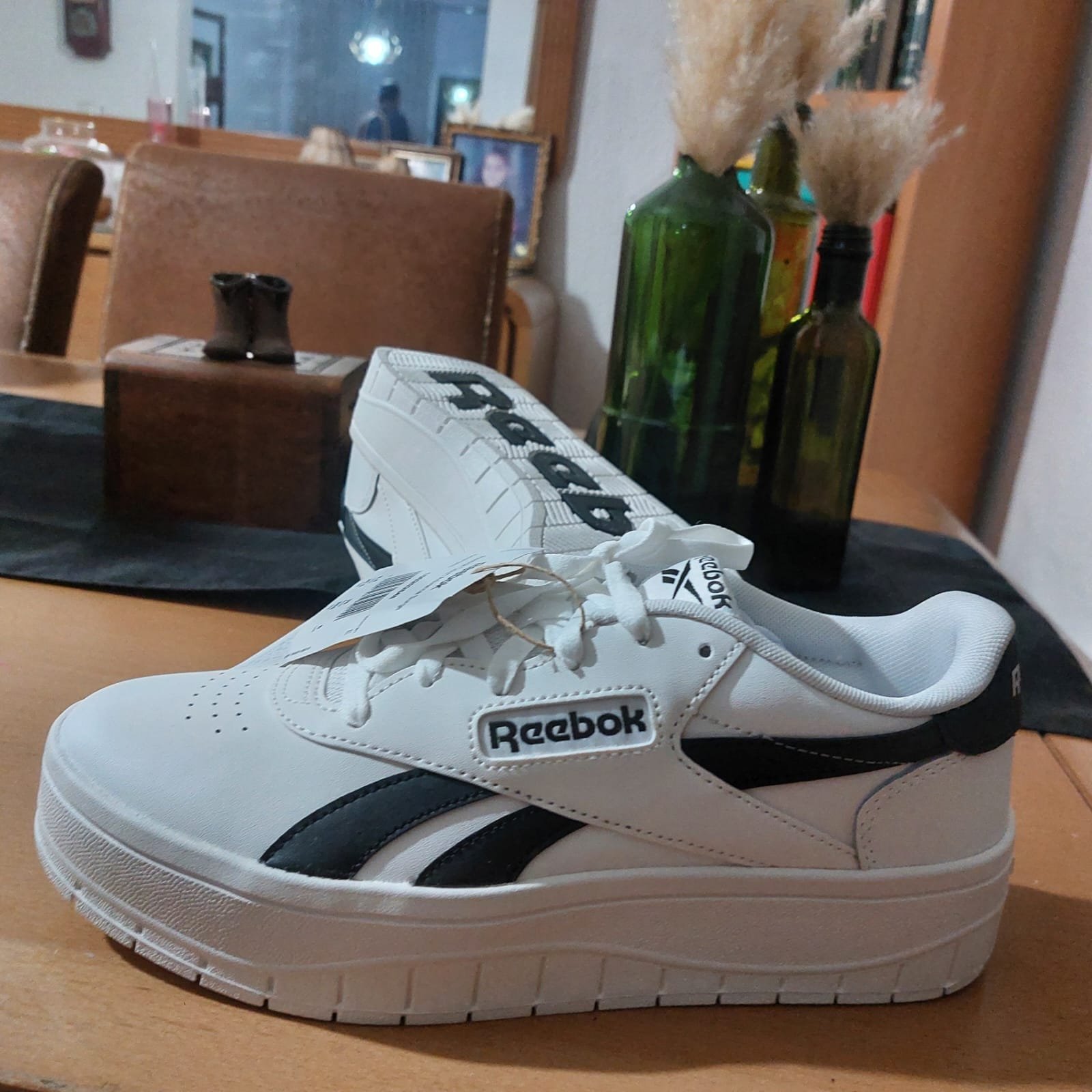 Reebok Court Advance Surge neuve original pointure 39