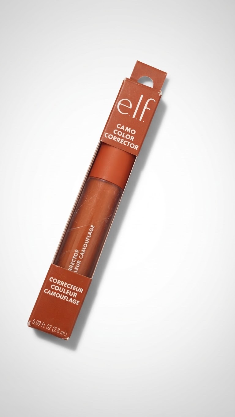Correcteur de teint liquide e.l.f. Camo Color Corrector (ici dans la nuance orange), doté d'une formule légère et longue tenue au fini satiné