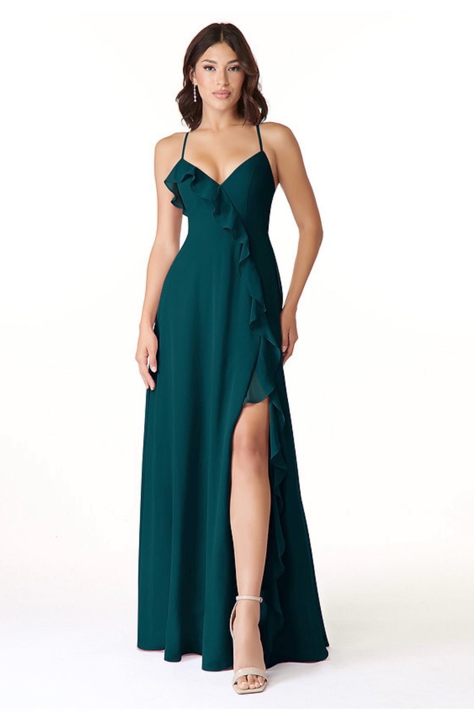 Robe vert émeraude avec un dos lacé et des bretelles fines.
