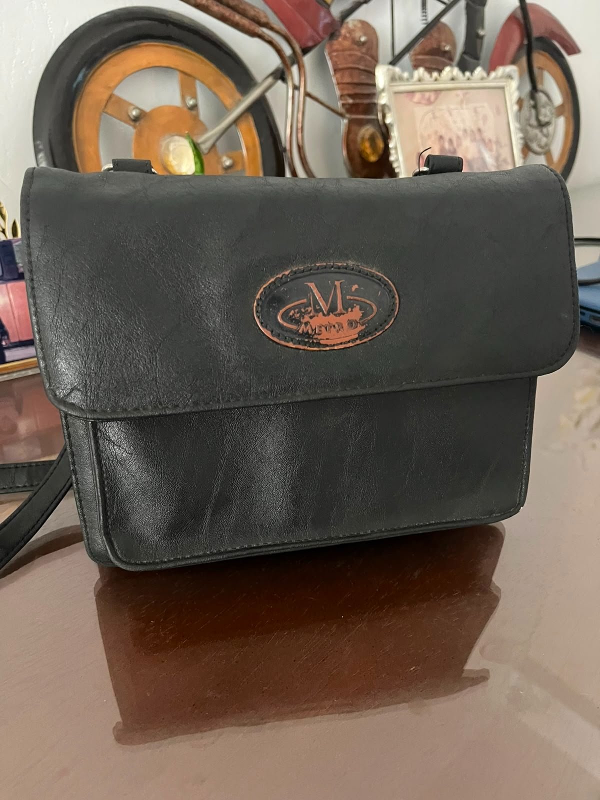 Sac en veritable cuir avec beaucoup de poche