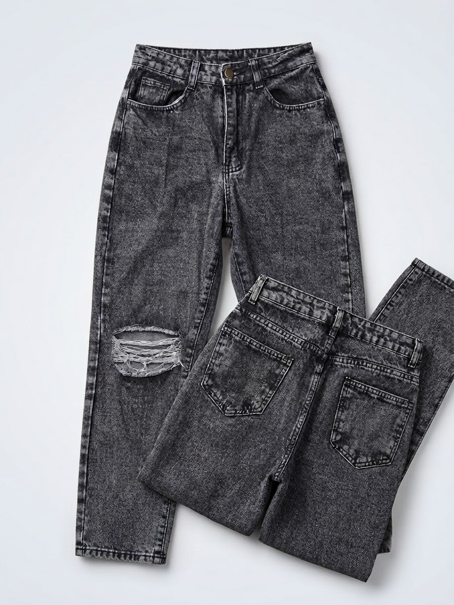 Pantalon djin gris et noir même couleur du photo
