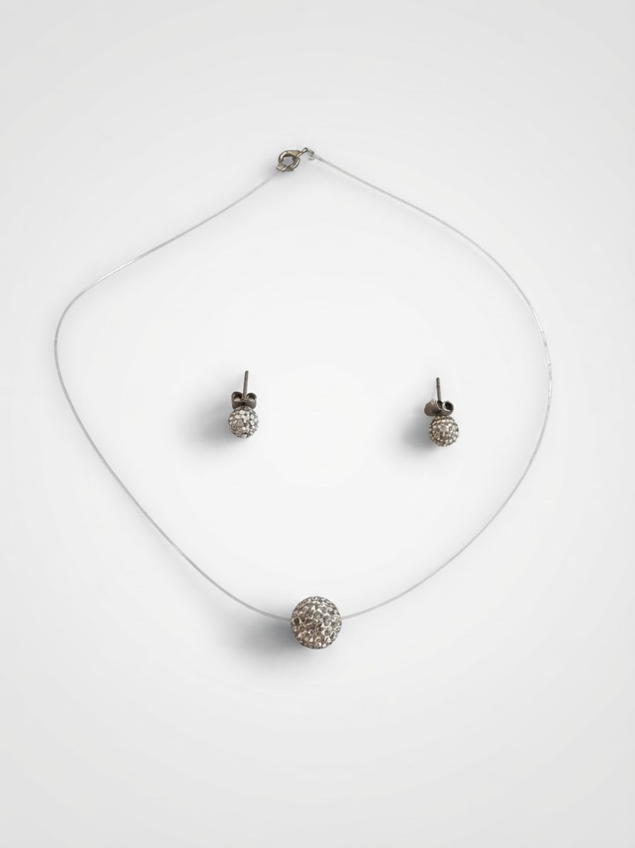 Collier + boucle d'oreille 