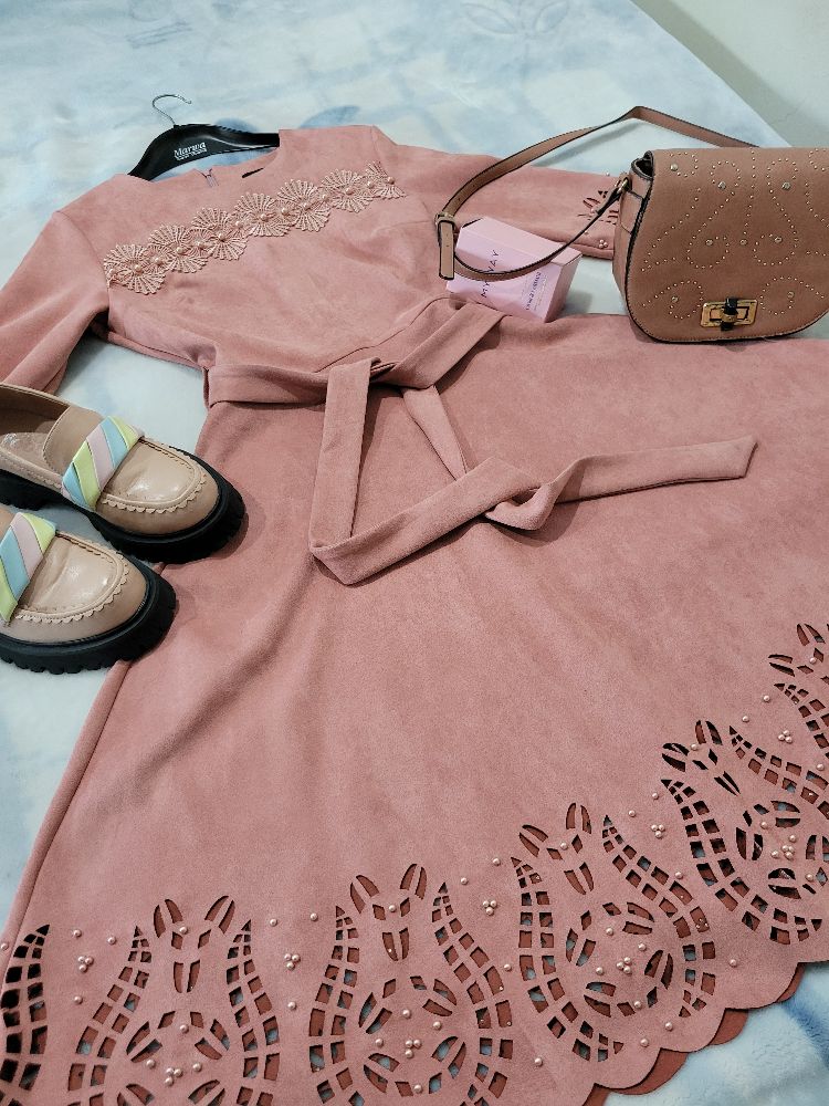 Robe couleur rose importé 