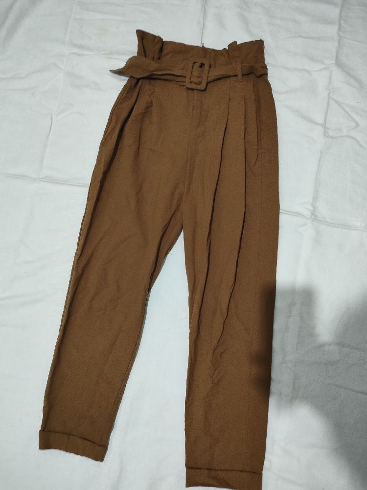 Pantalon Bershka 