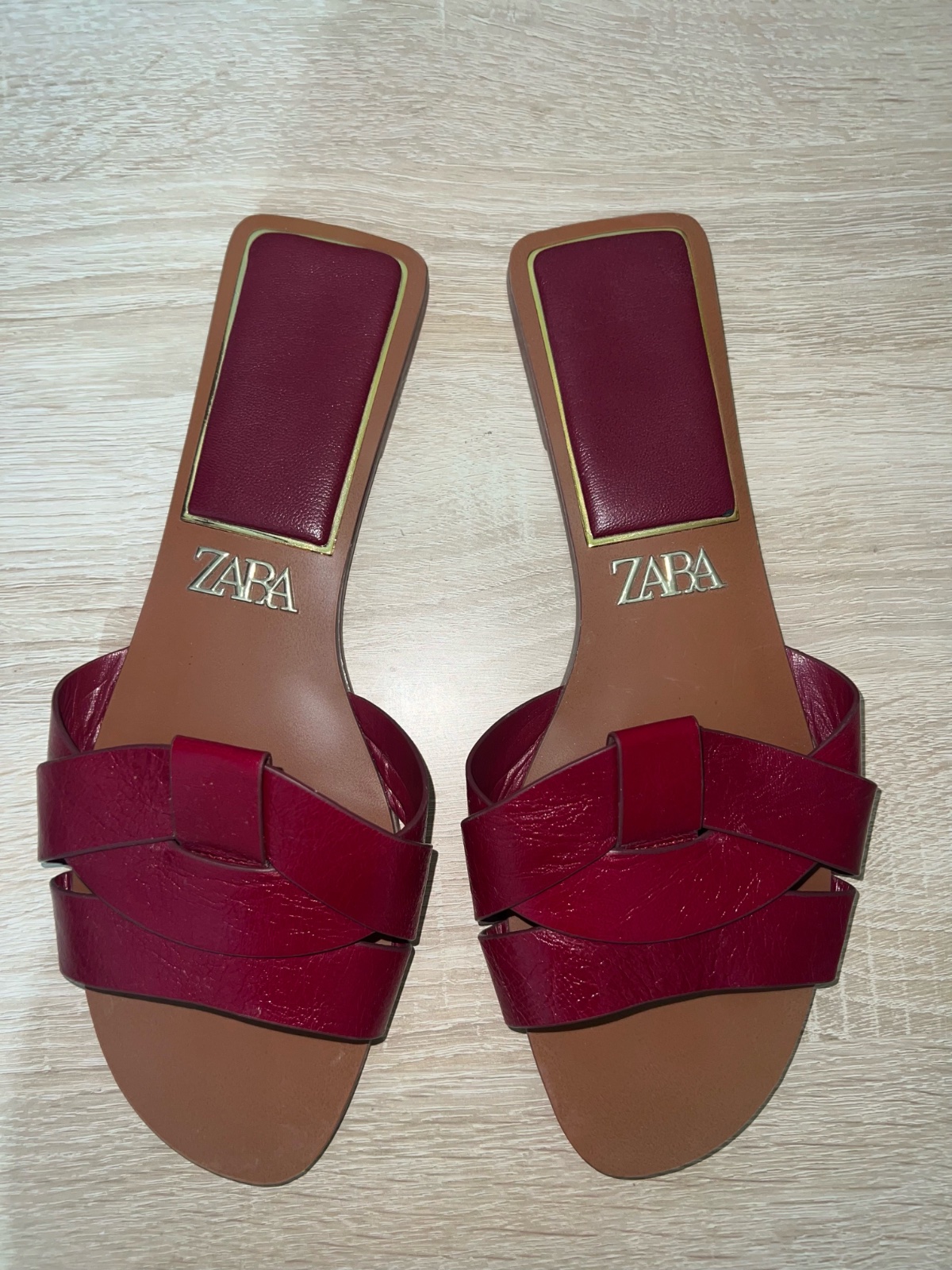 Claquette ZARA Authentic