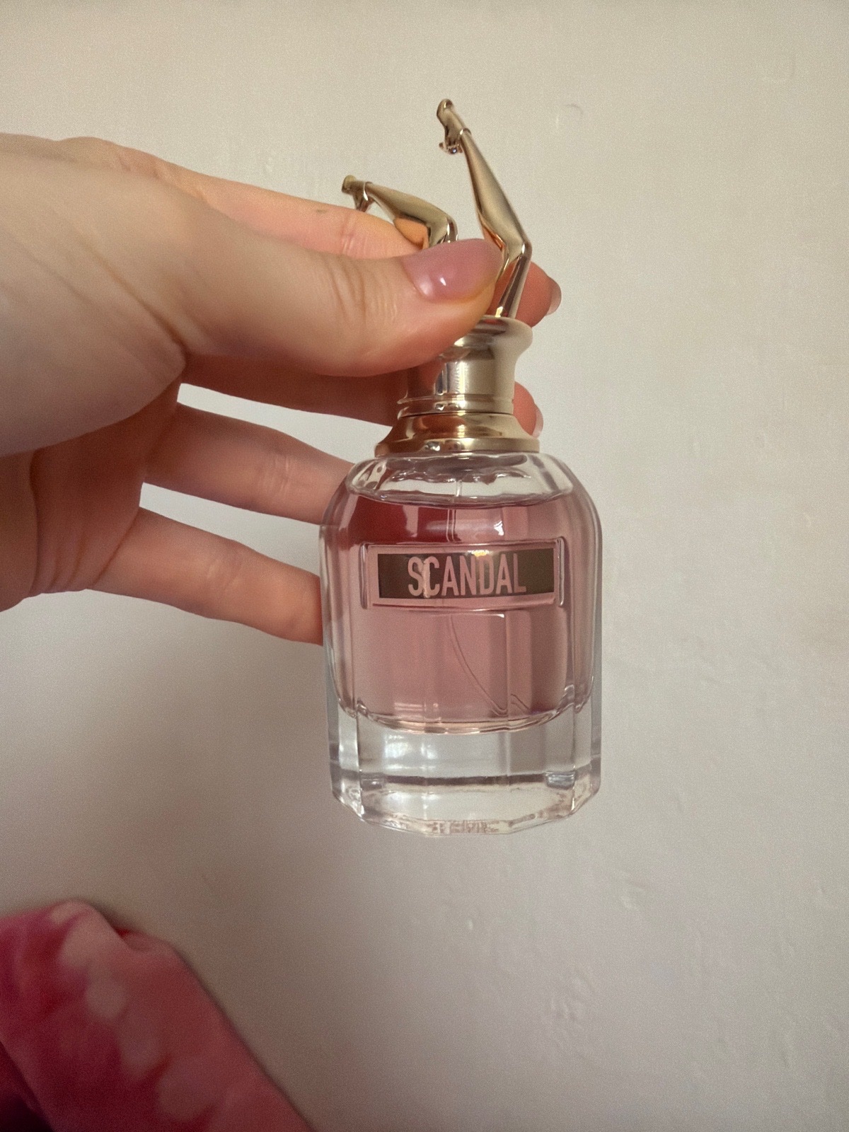Jamais utulise 100% authentique achete de chez sephora 