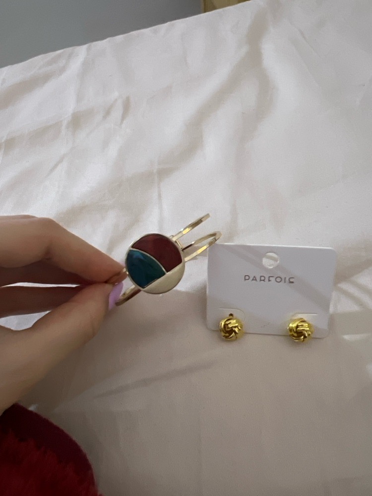 Lot de bijoux parfois  jamais porte 