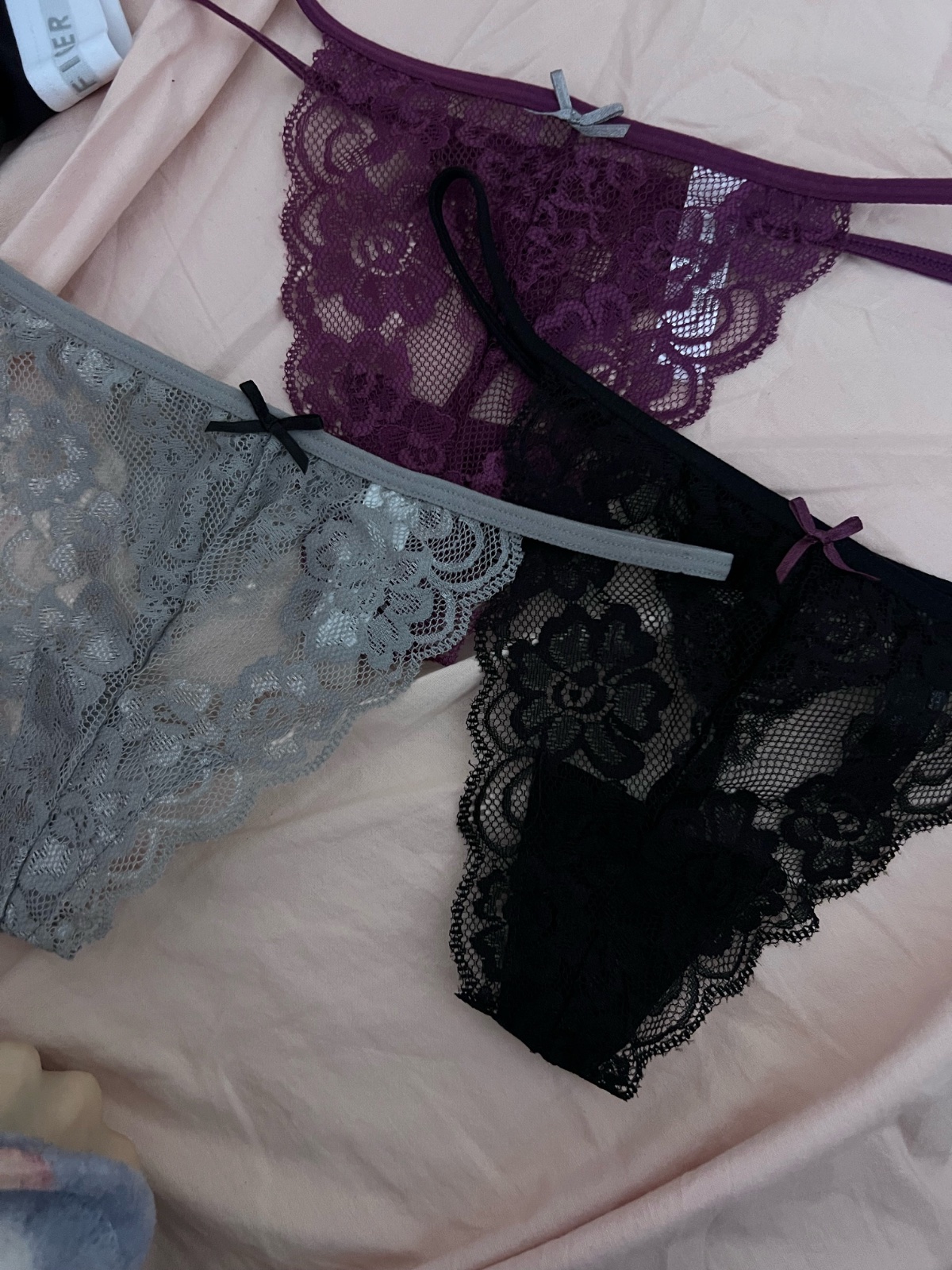 Lot de 3 string jamais porte 