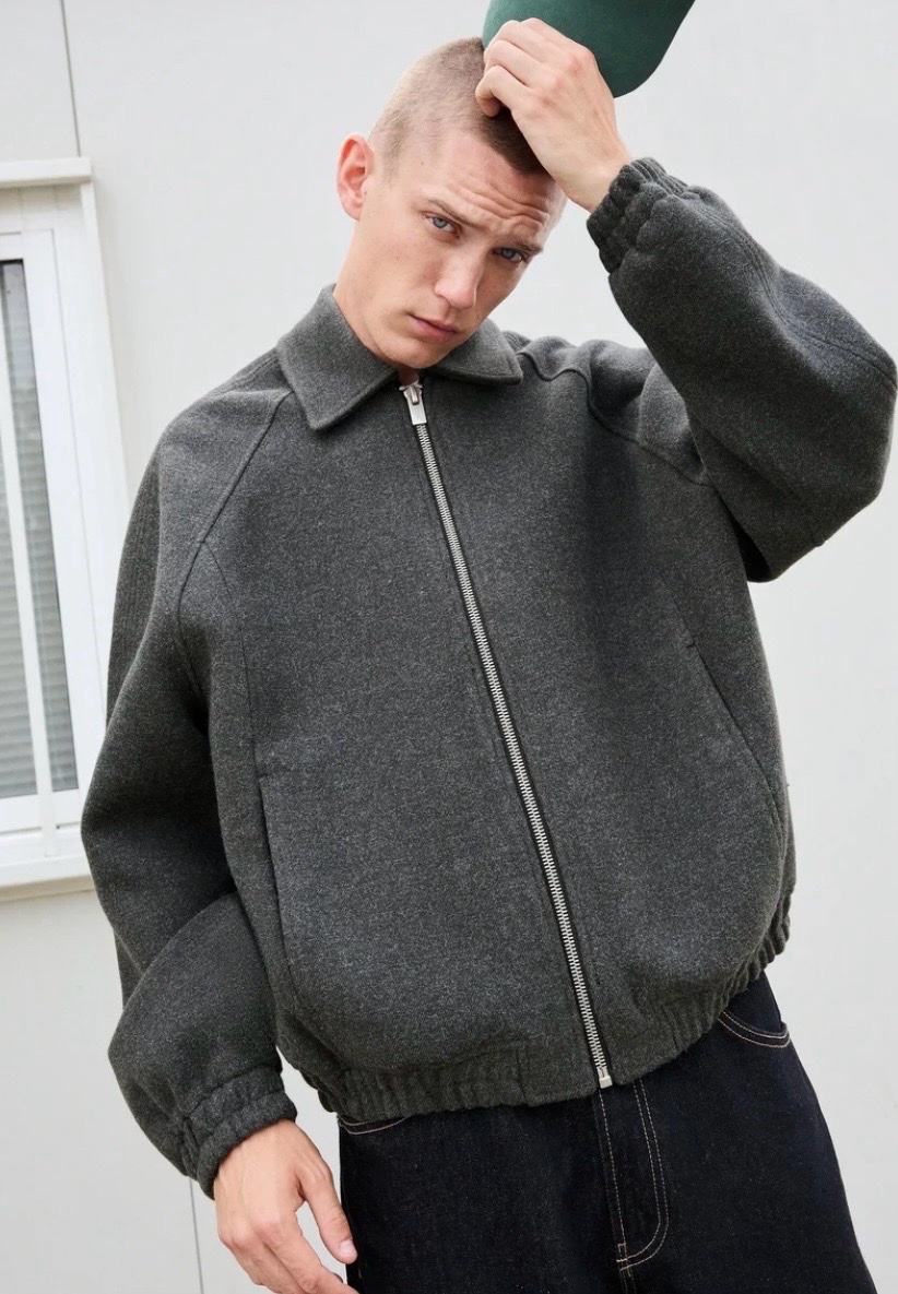 Veste bershka en tres bon etat jamais porté