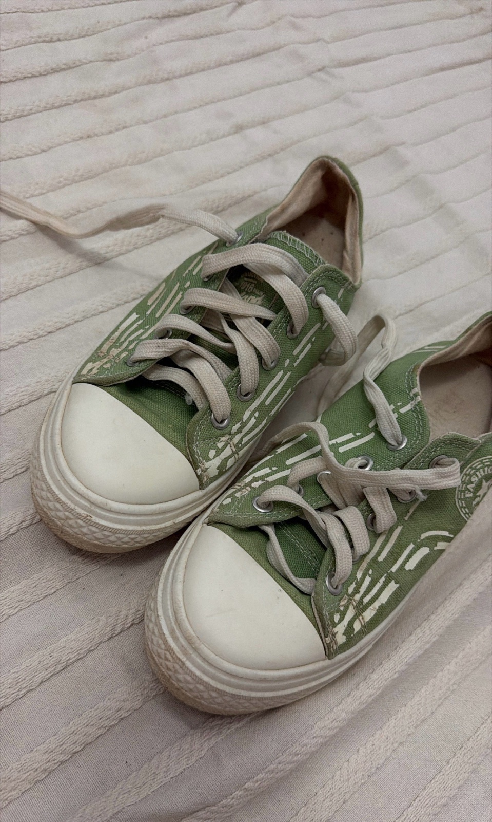 Converse 