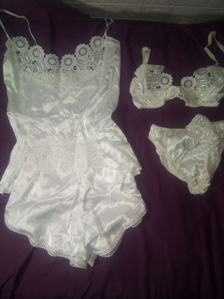 parure lingerie blanc